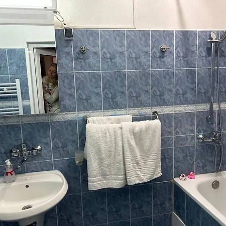 Apartament Leisure In A Flower Sea Apartment, Lazur -3room & View Balcony Burgas